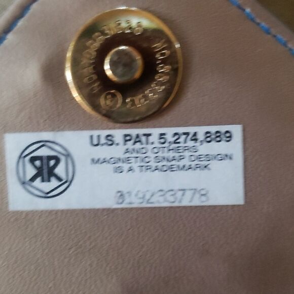 30.00 LADIES Handbag by J RENEE - Picture 4 of 16